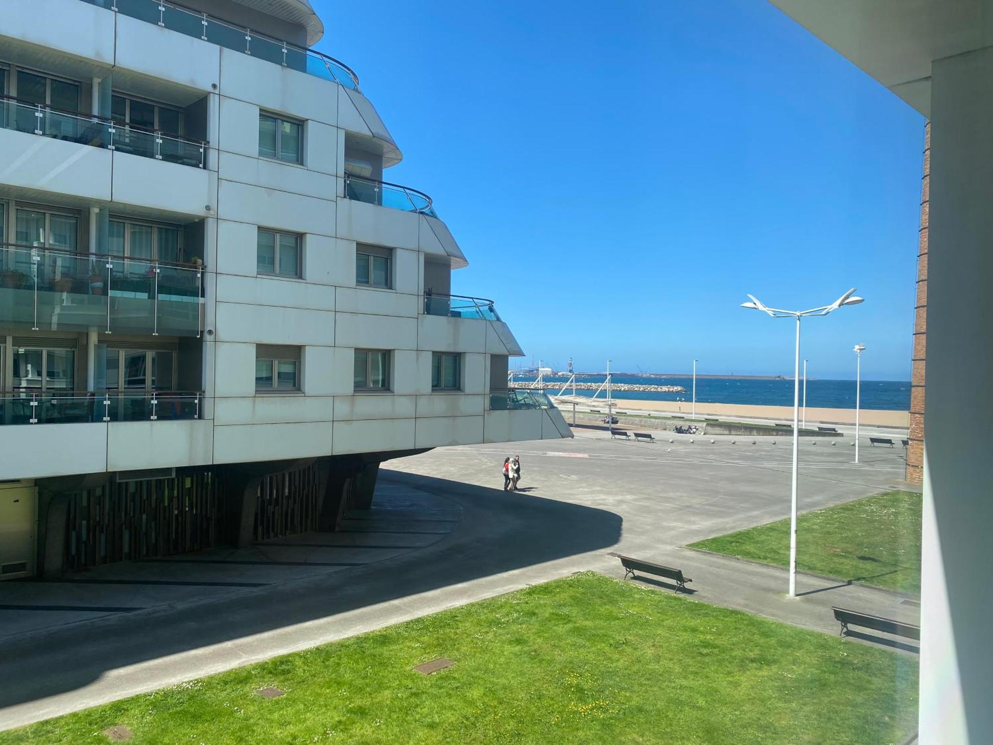 גיחון Poniente Beach מראה חיצוני תמונה