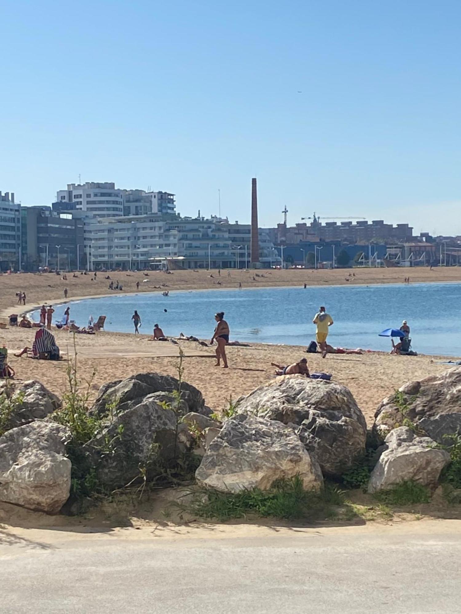 גיחון Poniente Beach מראה חיצוני תמונה