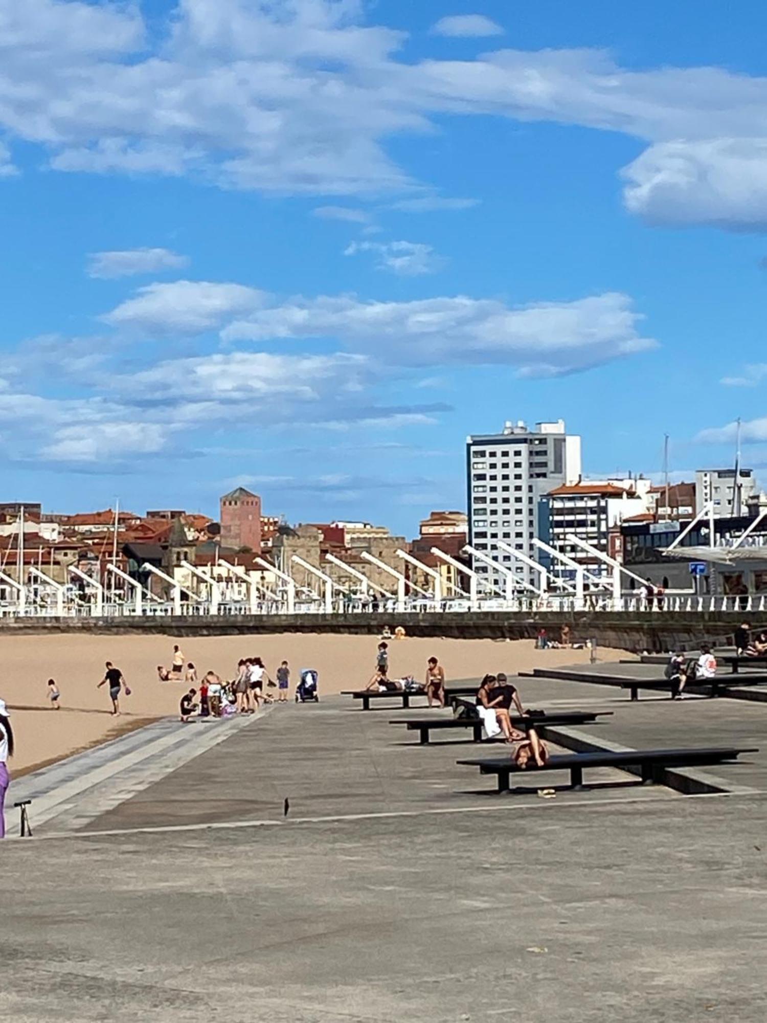 גיחון Poniente Beach מראה חיצוני תמונה